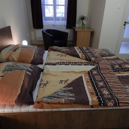 Ferienwohnung Csillagvirag Apartman Mosonmagyaróvár Exterior foto