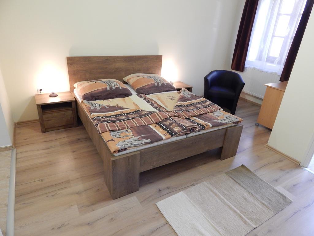 Ferienwohnung Csillagvirag Apartman Mosonmagyaróvár Exterior foto