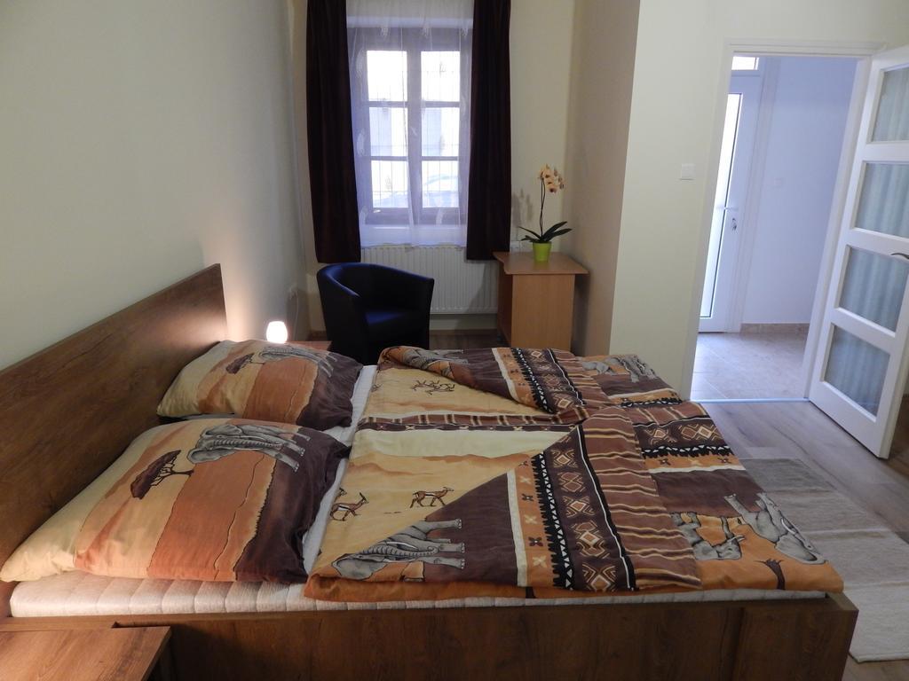 Ferienwohnung Csillagvirag Apartman Mosonmagyaróvár Exterior foto